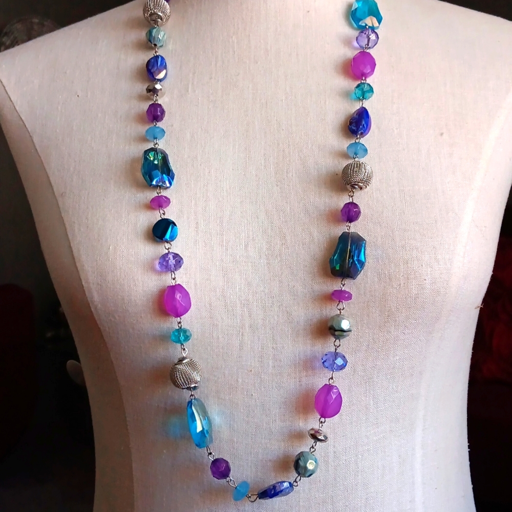 Beautiful Crystal Statement Necklace